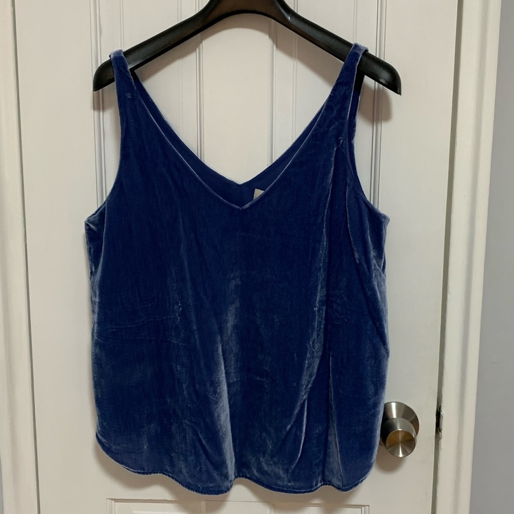 🔸Velvet Shell Top 〰️ LOFT - Picture 2 of 10
